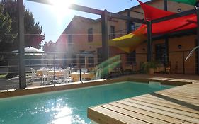 La Petite Ecole Bed & Breakfast